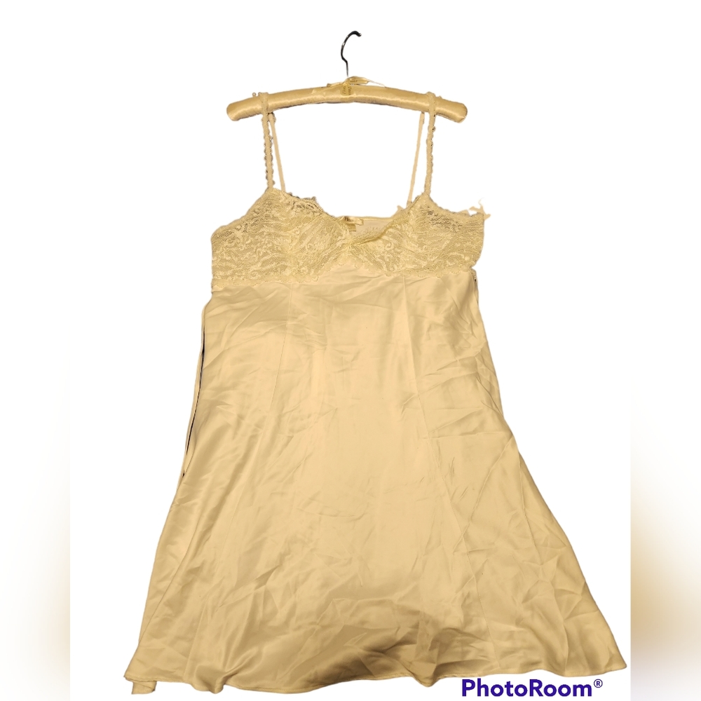 Vintage NWOT Flora Slip Lingerie - Size XL